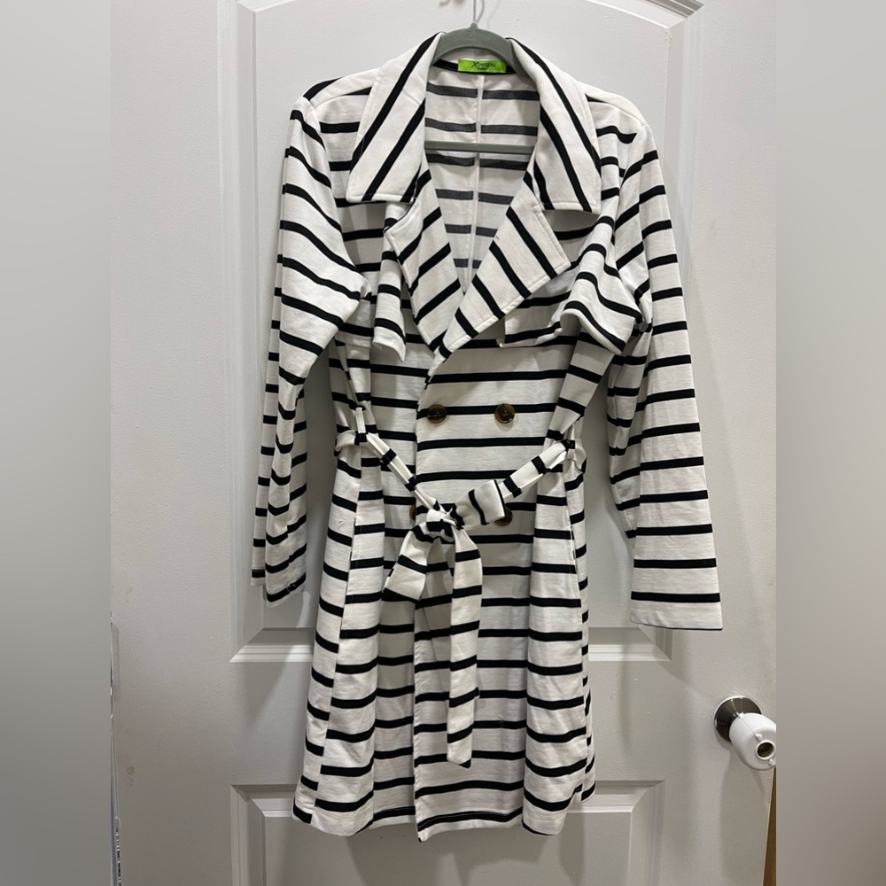 XTaren Plus+ Striped White and Black Pea Coat With Pockets